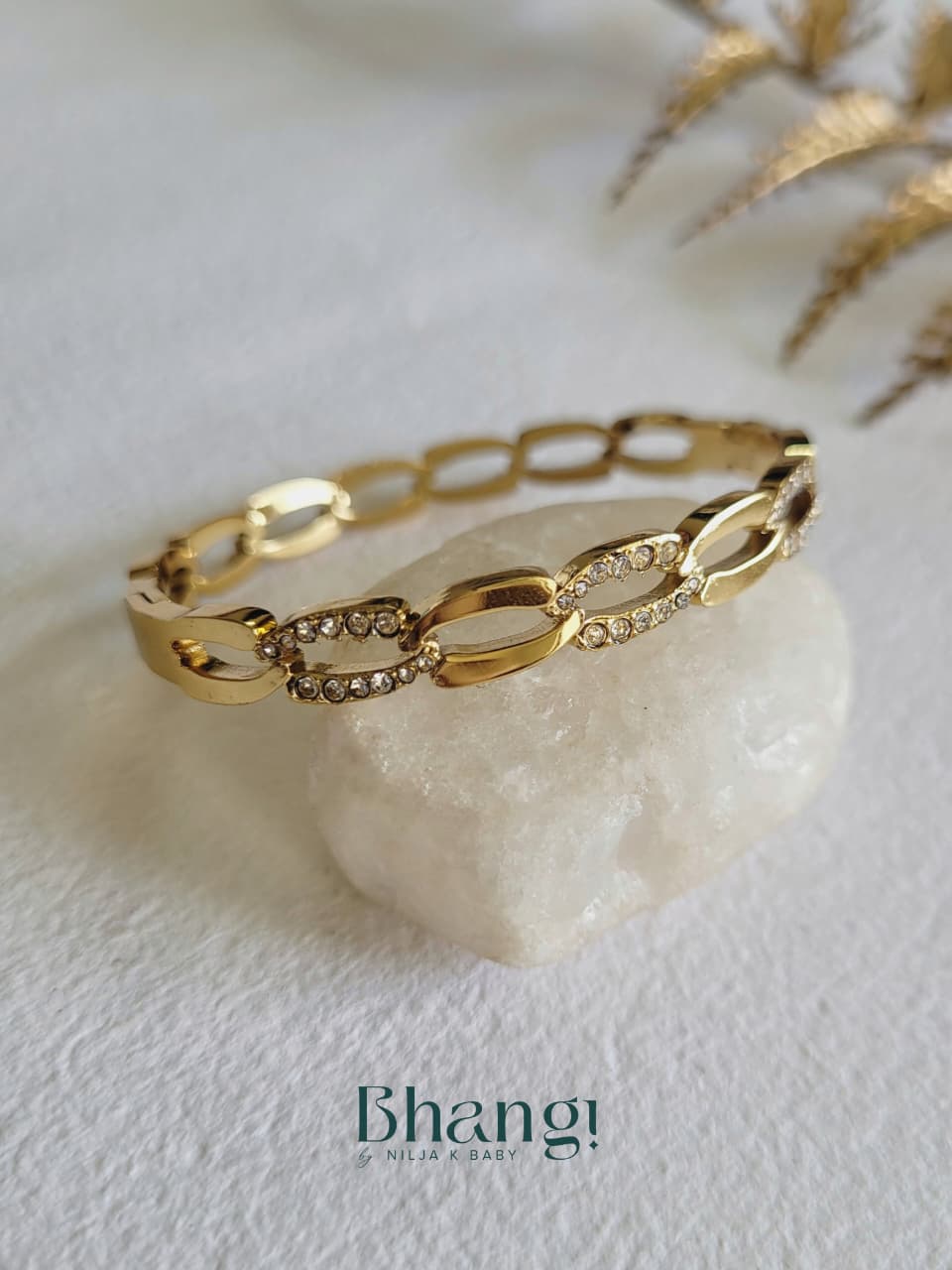 Celeste Link Petite Bangle