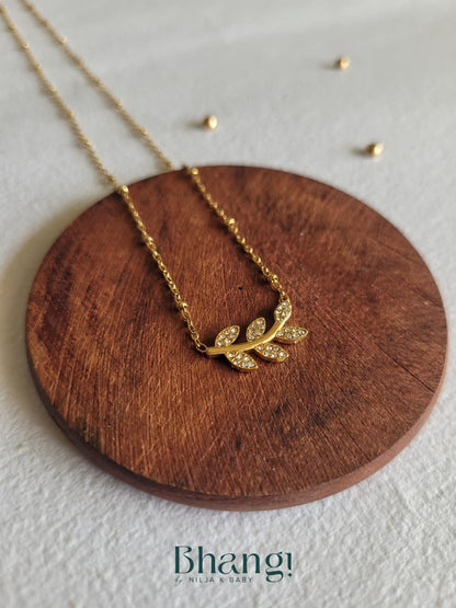 Olivia Vine Necklace