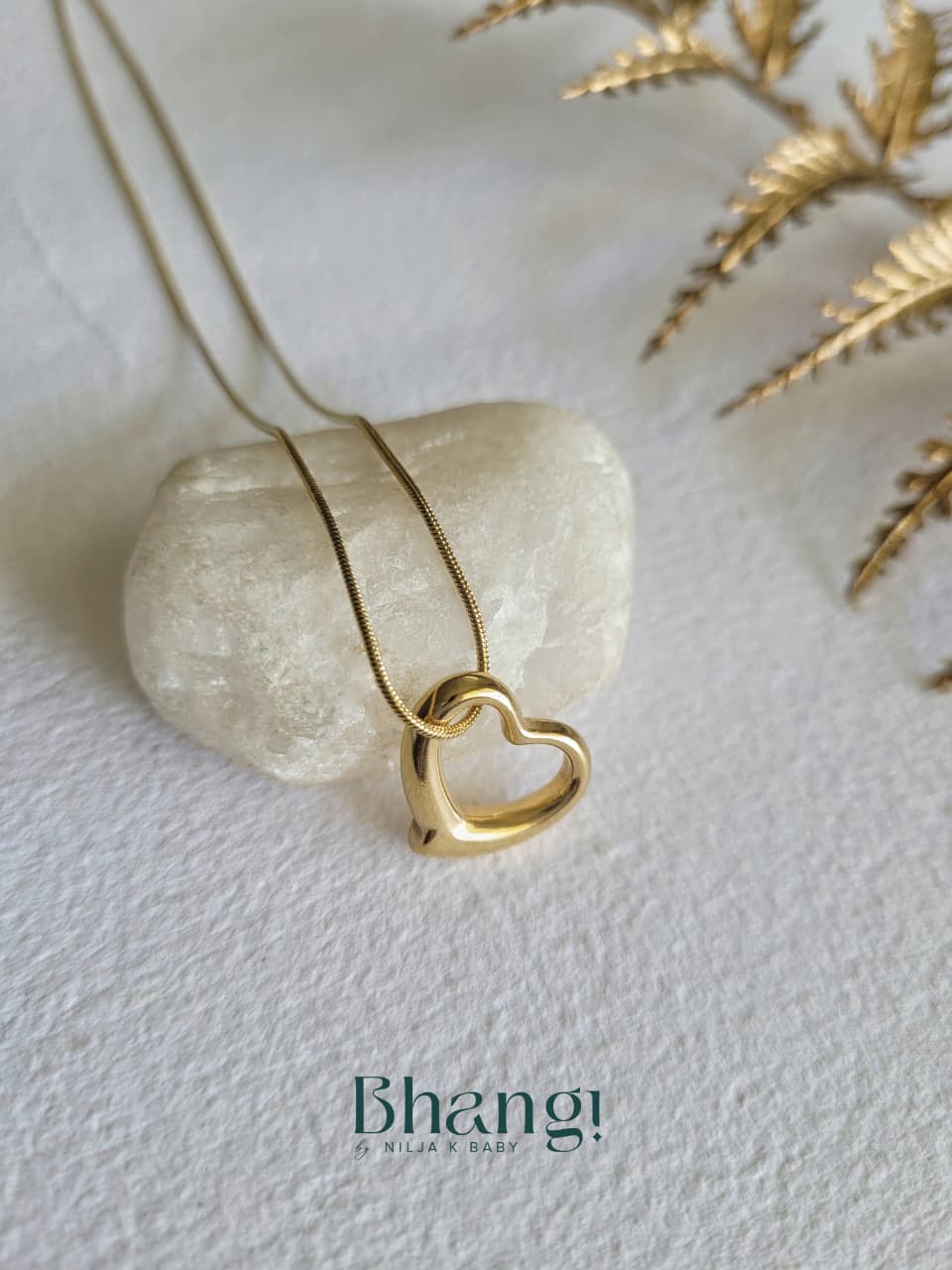Amora Loop Necklace