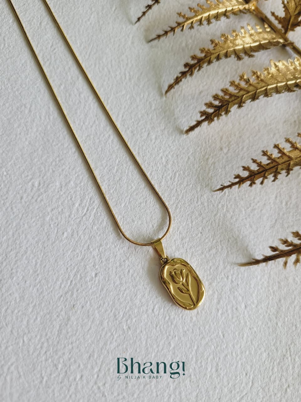 Roselle Pendant Necklace