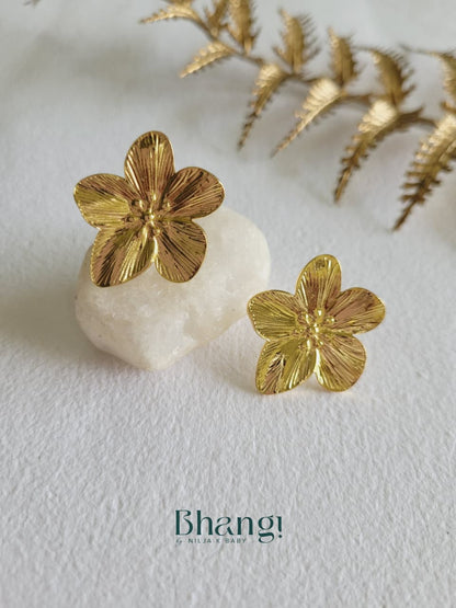 Soleil Blossom Studs