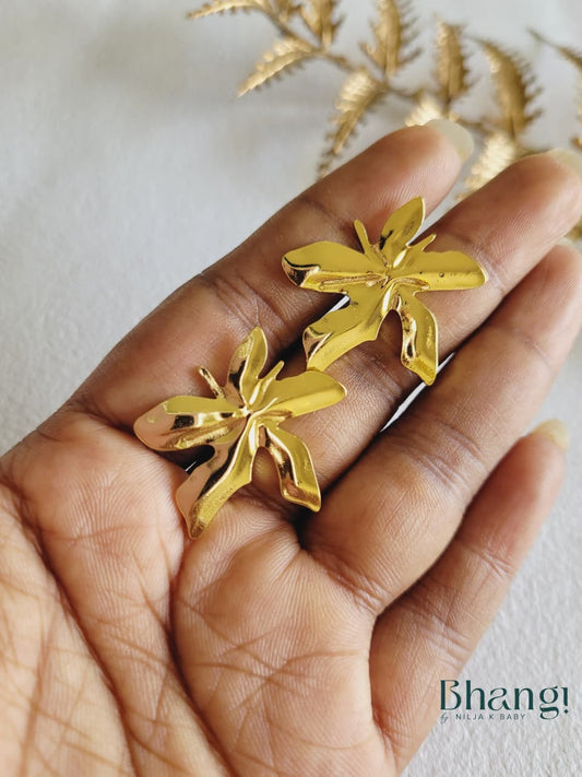 Aurelia Orchid Studs