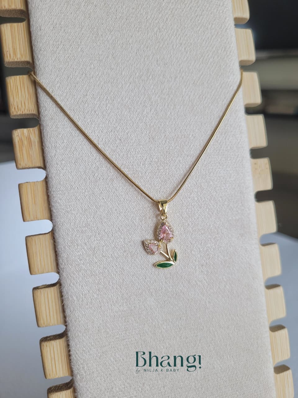 Rosé Bloom Necklace