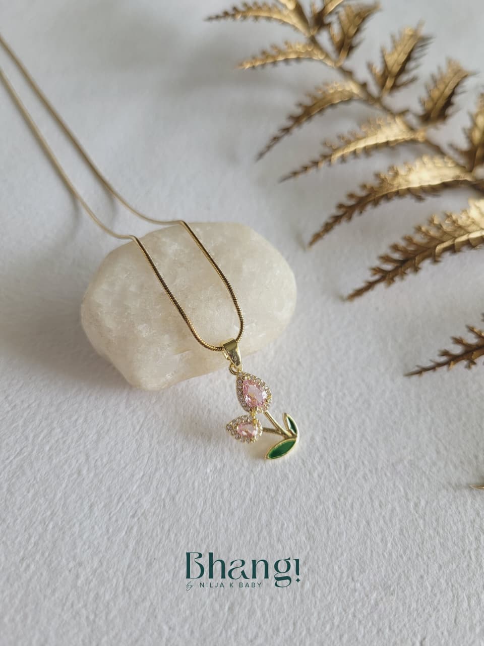 Rosé Bloom Necklace