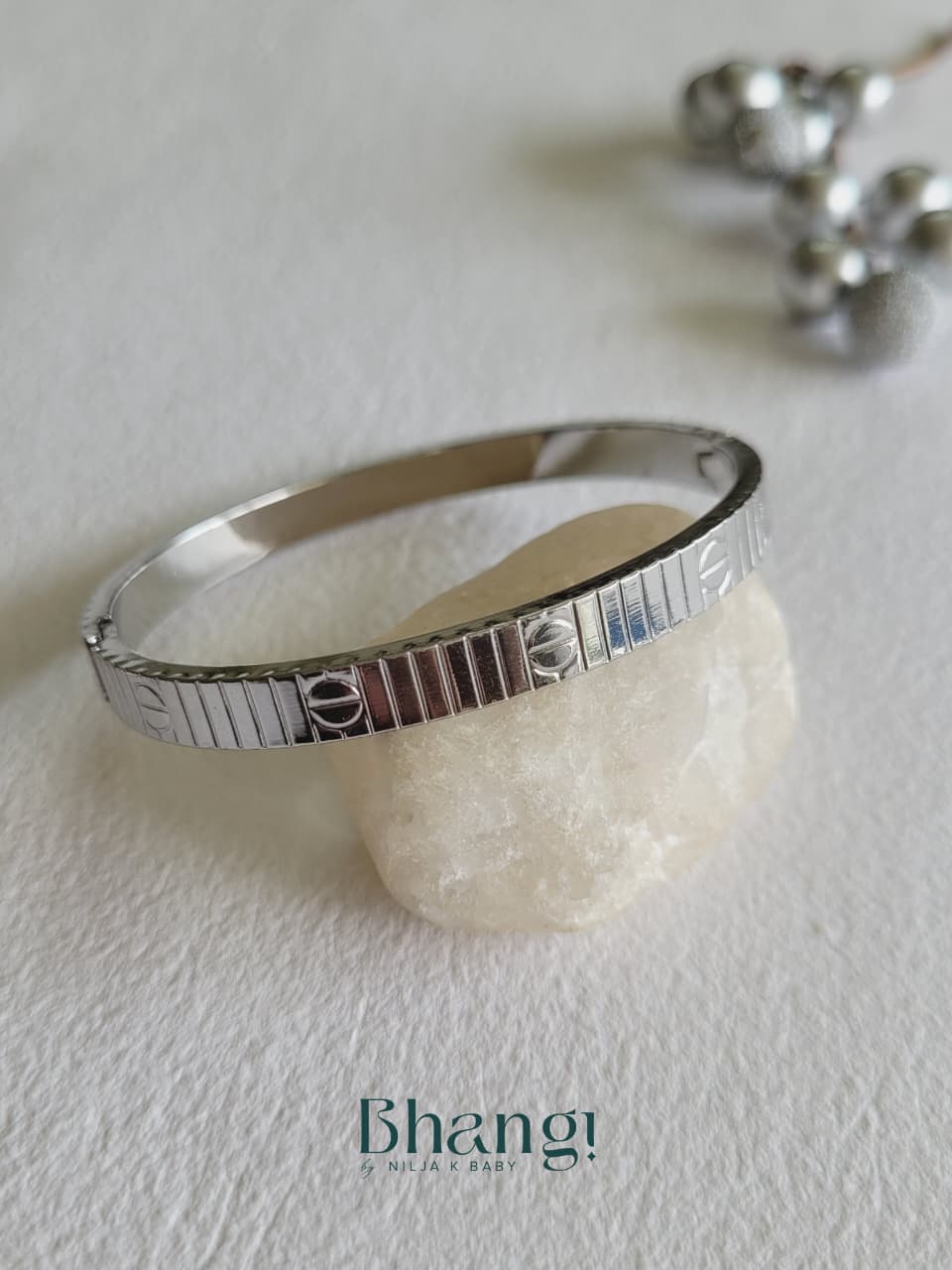 Argent Élite Bangle