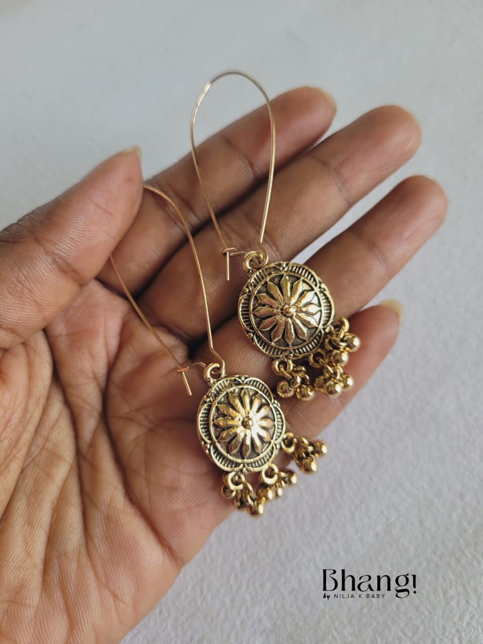 Sunburst Dangle Earrings – Antique Gold