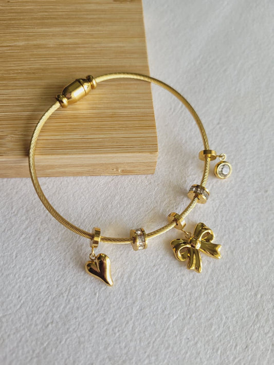 Bhangi Amora Charm Anti-Tarnish Bangle