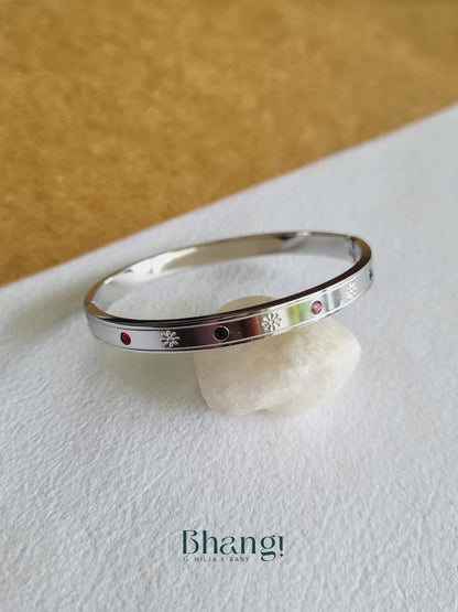 Bloom Charm Bangle