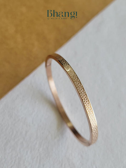 Nova Texture Bangle