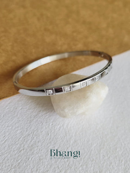 Luna Grid Bangle