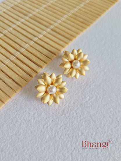 Pearl Bloom Earrings