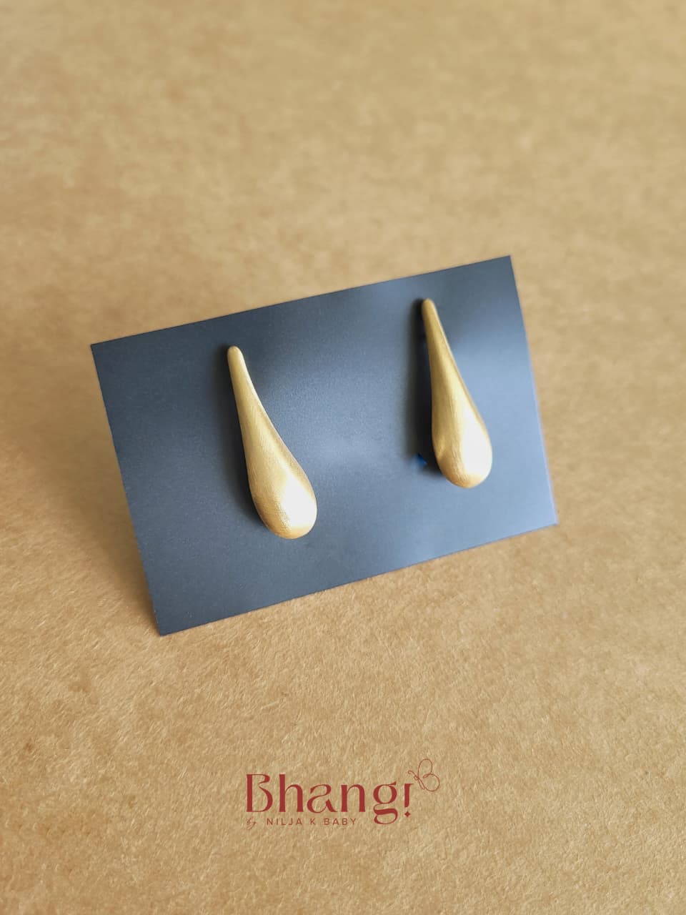 Luma Dew Stud Earrings
