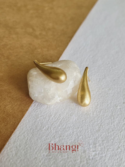 Luma Dew Stud Earrings