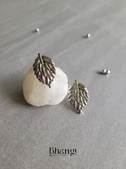Nature Leaf Earrings - Silver