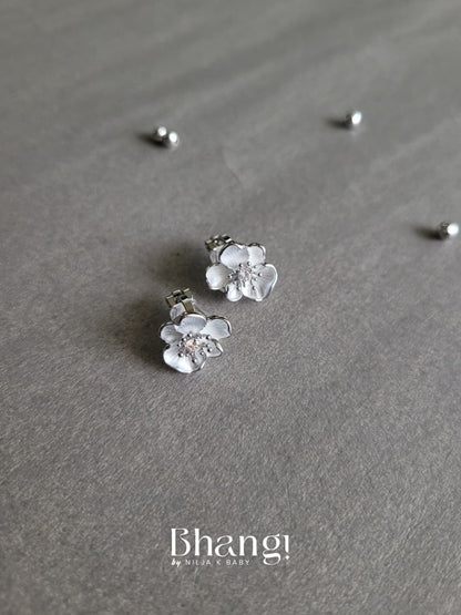 Bloom Petal Stud Earrings – Silver