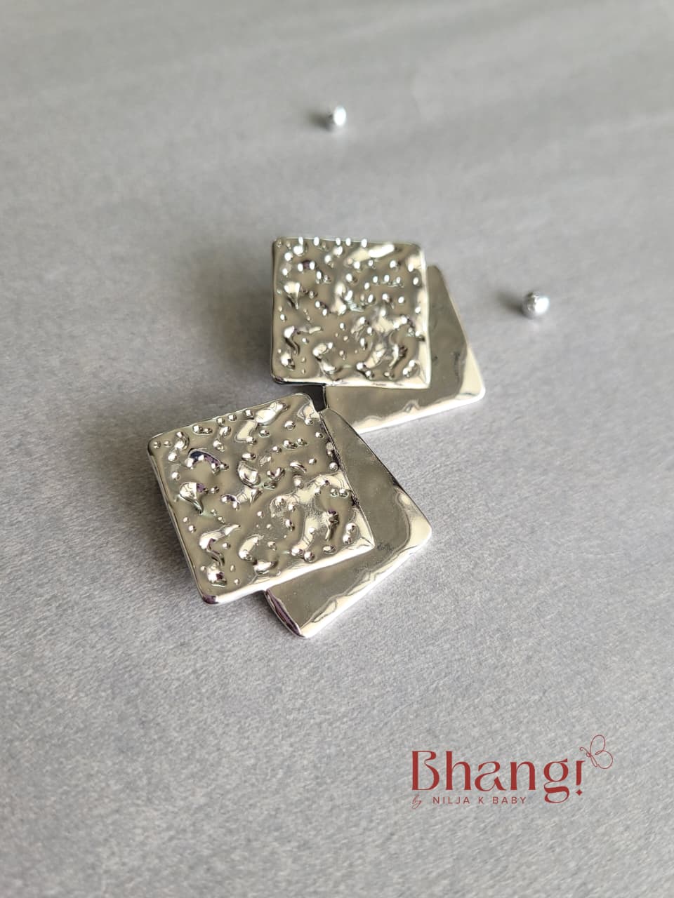Hammered Layer Earrings - Silver color
