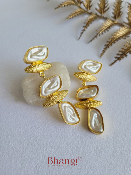 Aurelia Pearl Sculpt Earrings