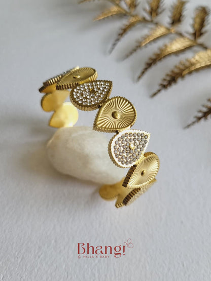 Lustre Petal Cuff