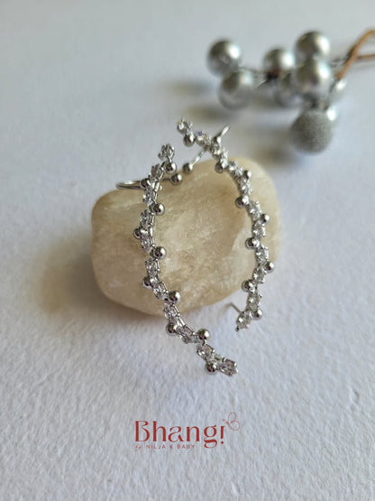 Luna Spark Ear Cuff