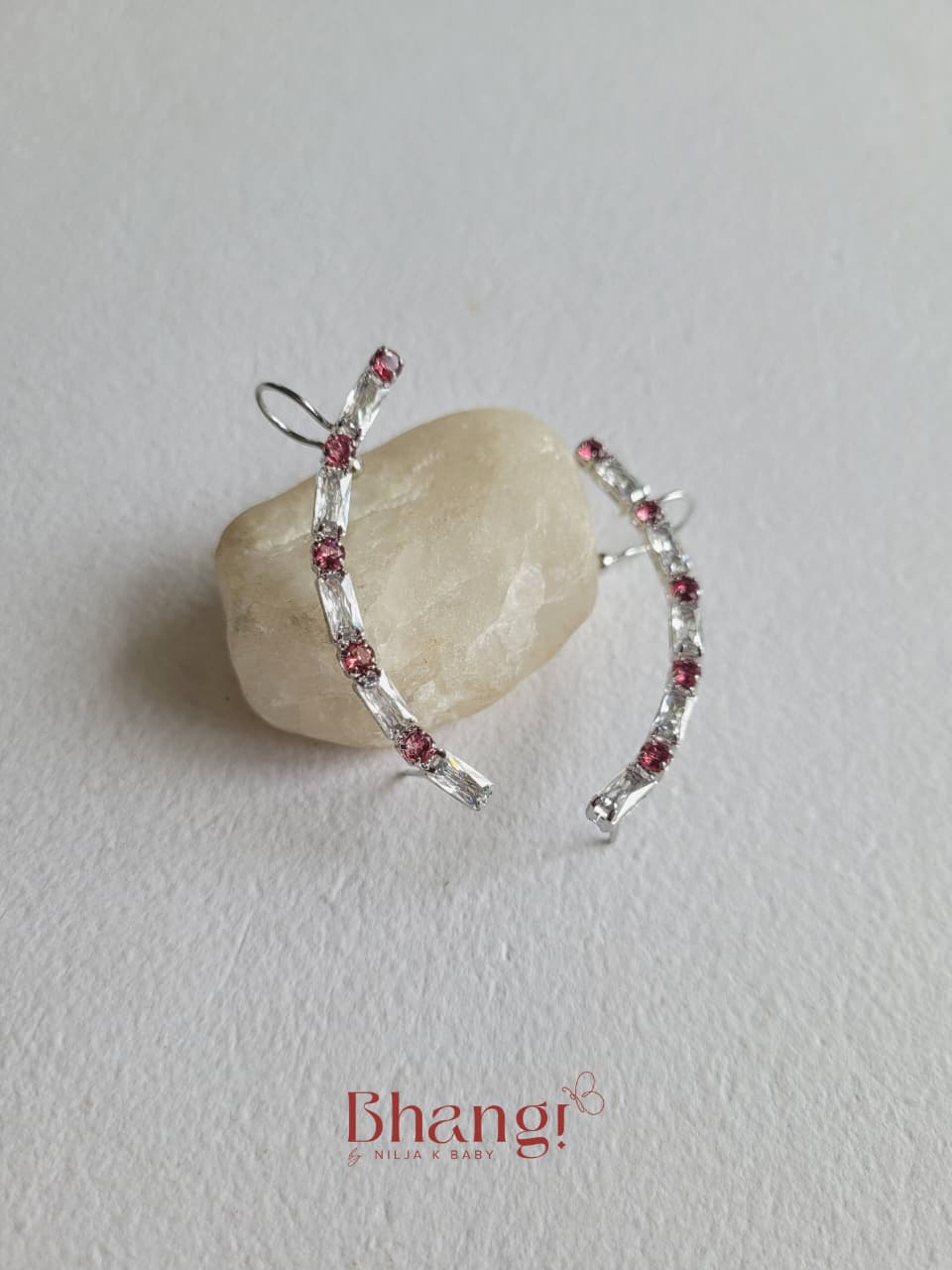 Rosé Luxe Earcuff