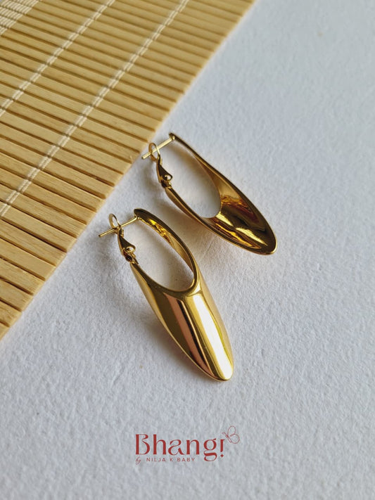 Solene Sculpt Earrings