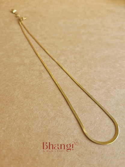 Serene Herringbone Necklace