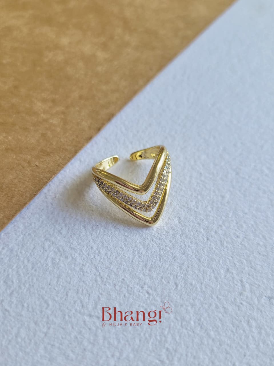 Vera Pavé Chevron Ring