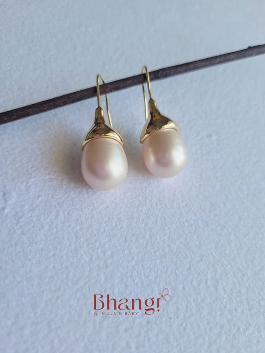 Elara Ivory Pearl Gold Drop Earrings