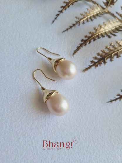 Elara Ivory Pearl Gold Drop Earrings