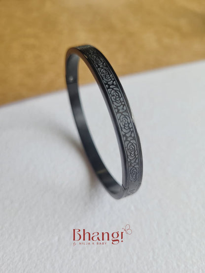 Noir Rose Bangle