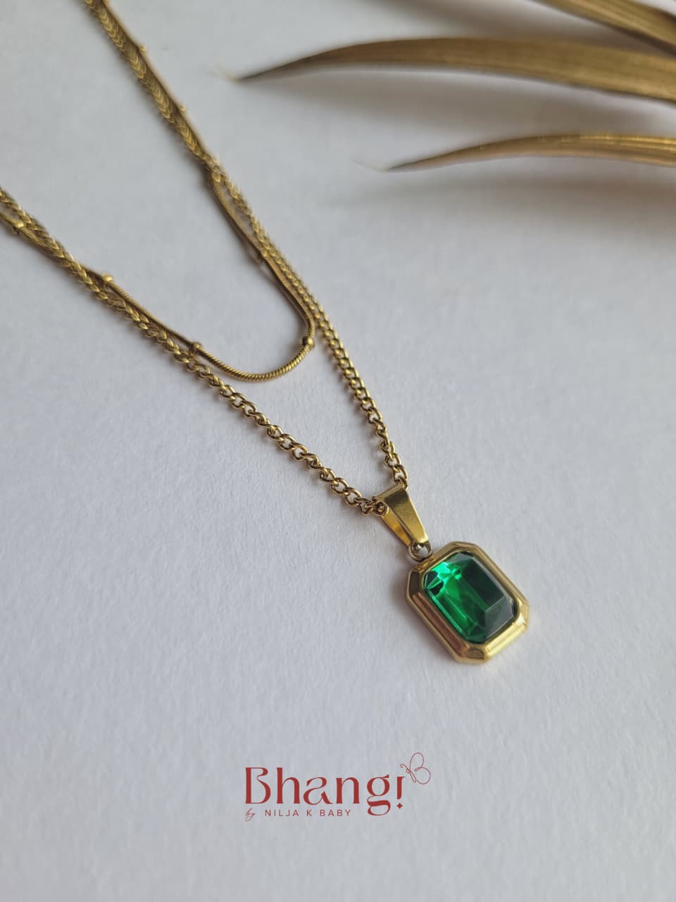 Emerald Luxe Geometric Pendant Necklace