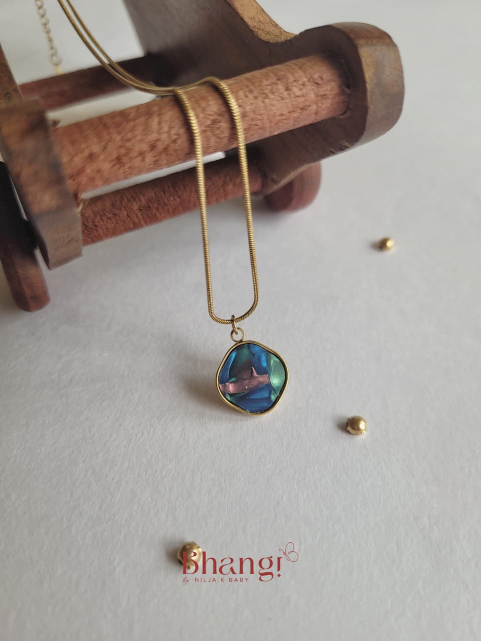 Aurora Iridescent Pendant Necklace