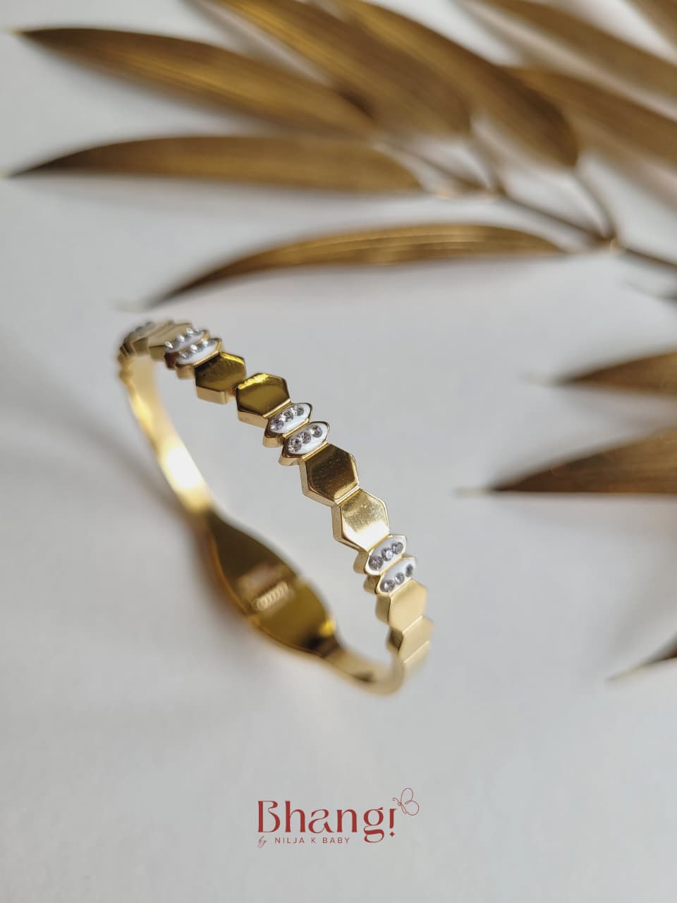 Aurelia Geometric Premium Bangle – Small