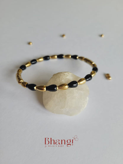 Noir Gold Beaded Bangle