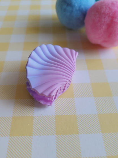 Shell Hair Claw Clip