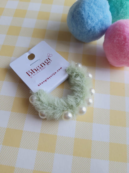 Pearl Fuzzy Hair Tie